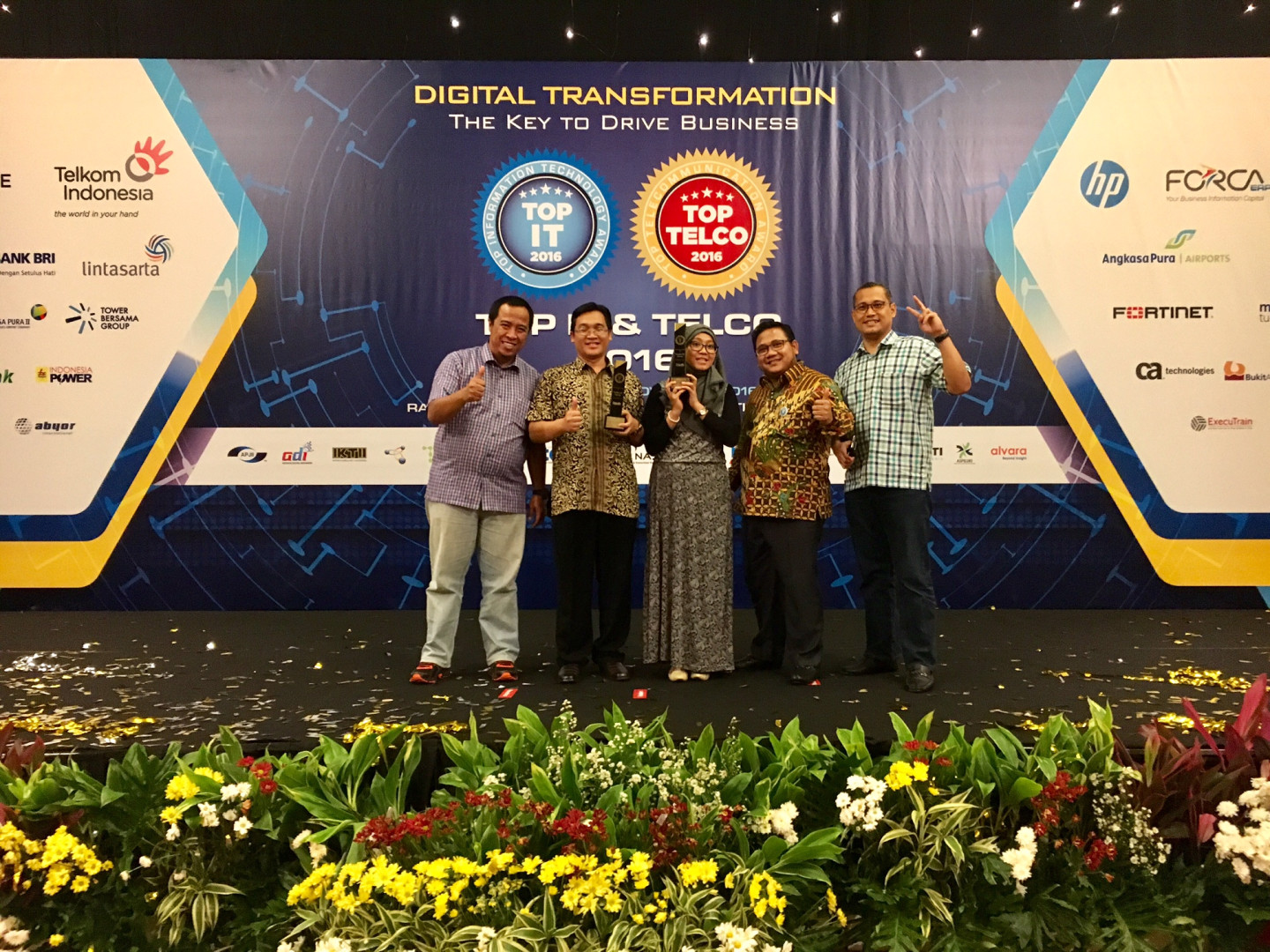 WIKA Achieves awards in IT sector Image
