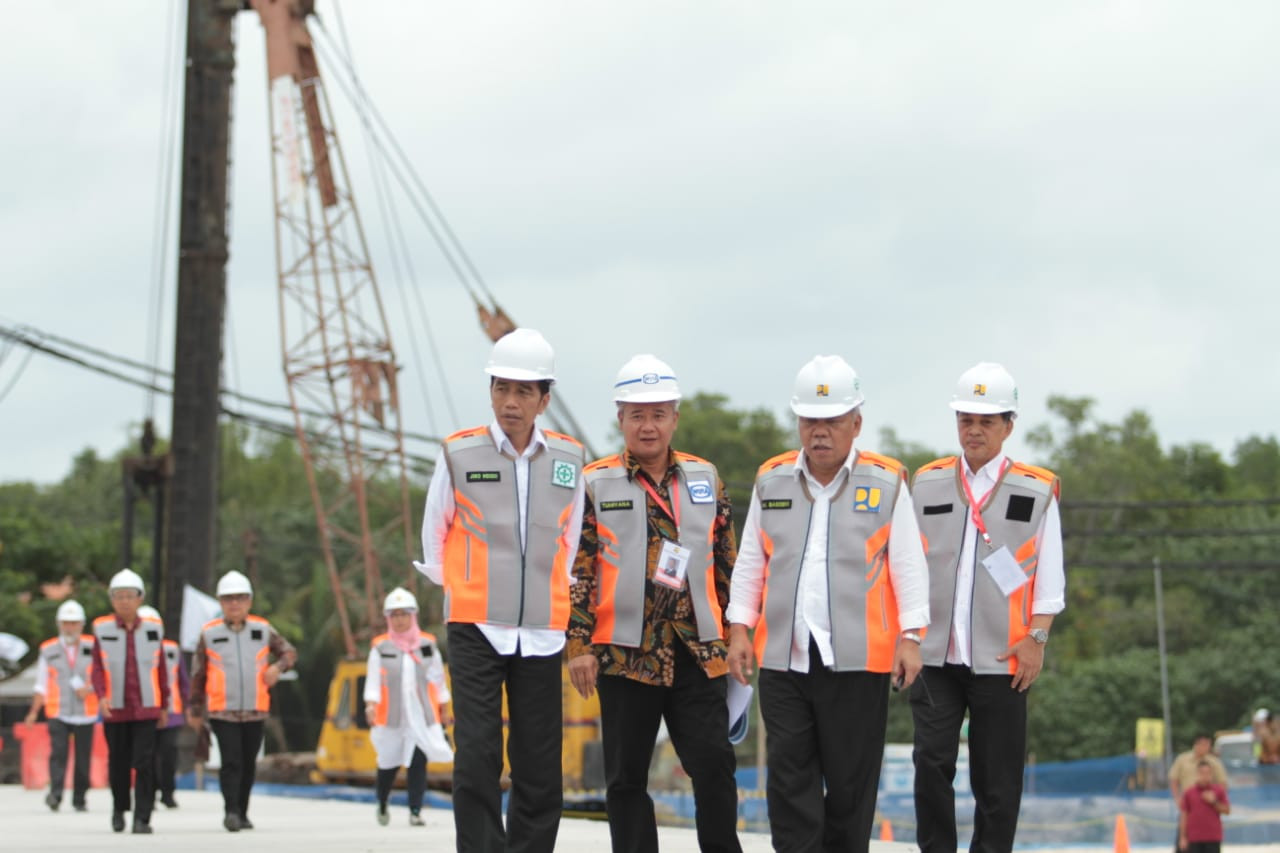 Presiden Joko Widodo Optimis Waduk Muara Segera Beroperasi di Tahun 2019 Image