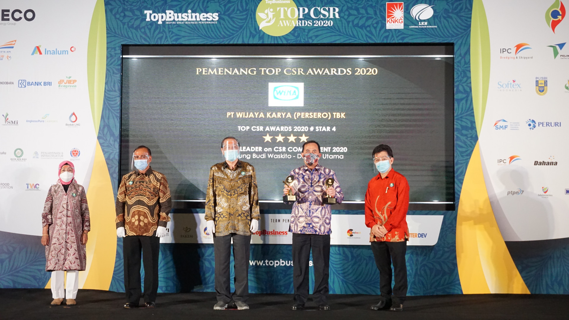WIKA Raih CSR Awards 2020 untuk Kategori Korporasi dan CEO Image