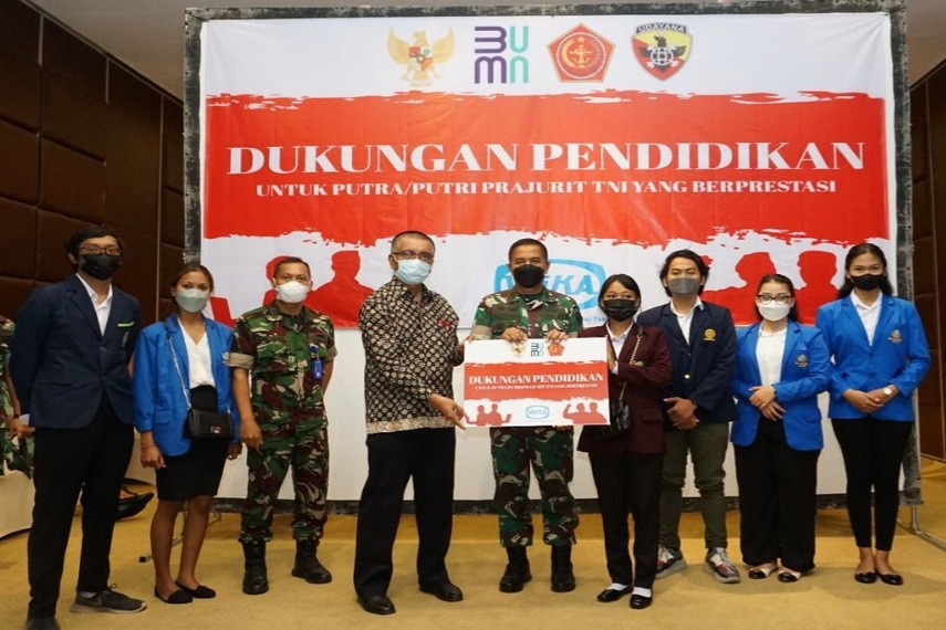 Supporting the Best Indonesian Military and POLRI Children, WIKA Distributes College Scholarships Image