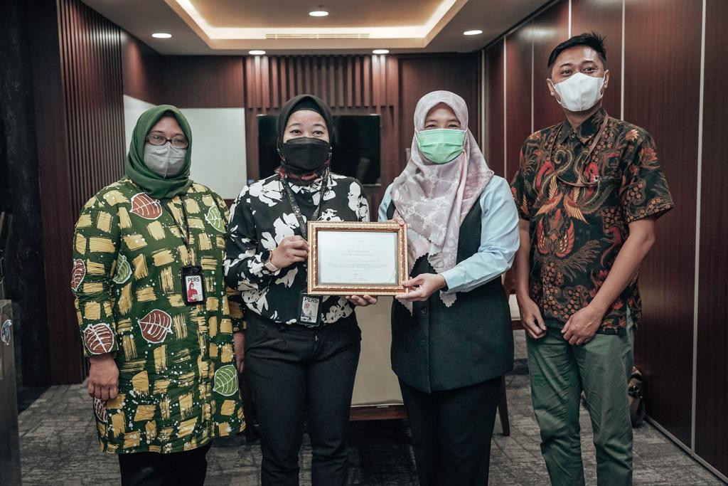 DQHSE Perseroan Terima Apresiasi Green Kartini: 10 Most - Driven Female Leaders Image