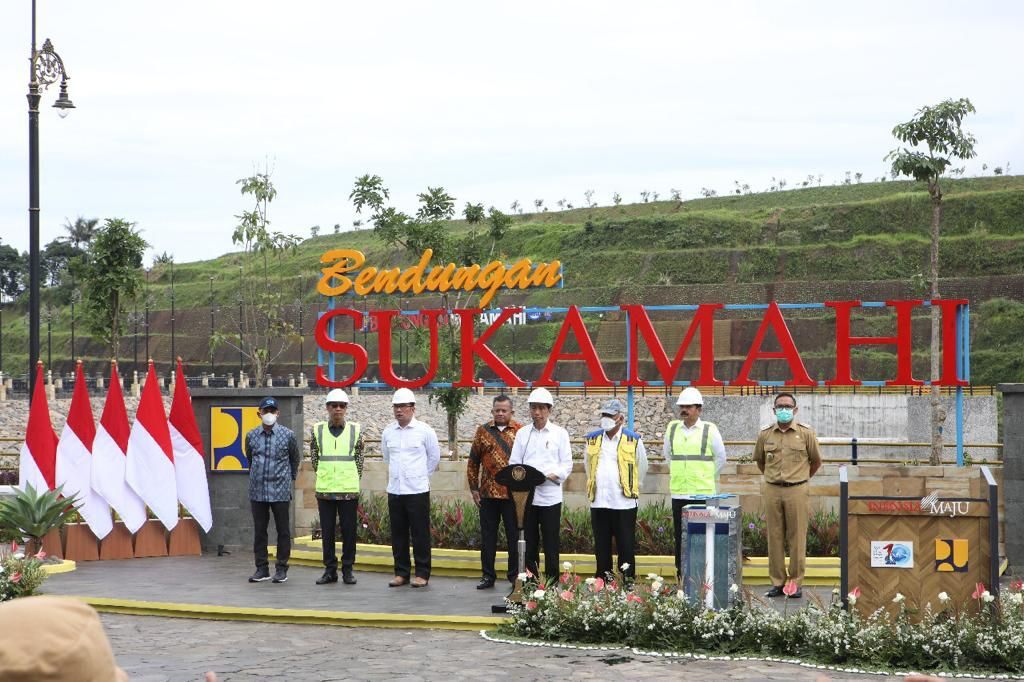 Presiden RI Joko Widodo Resmikan Proyek WIKA Bendungan Sukamahi Image