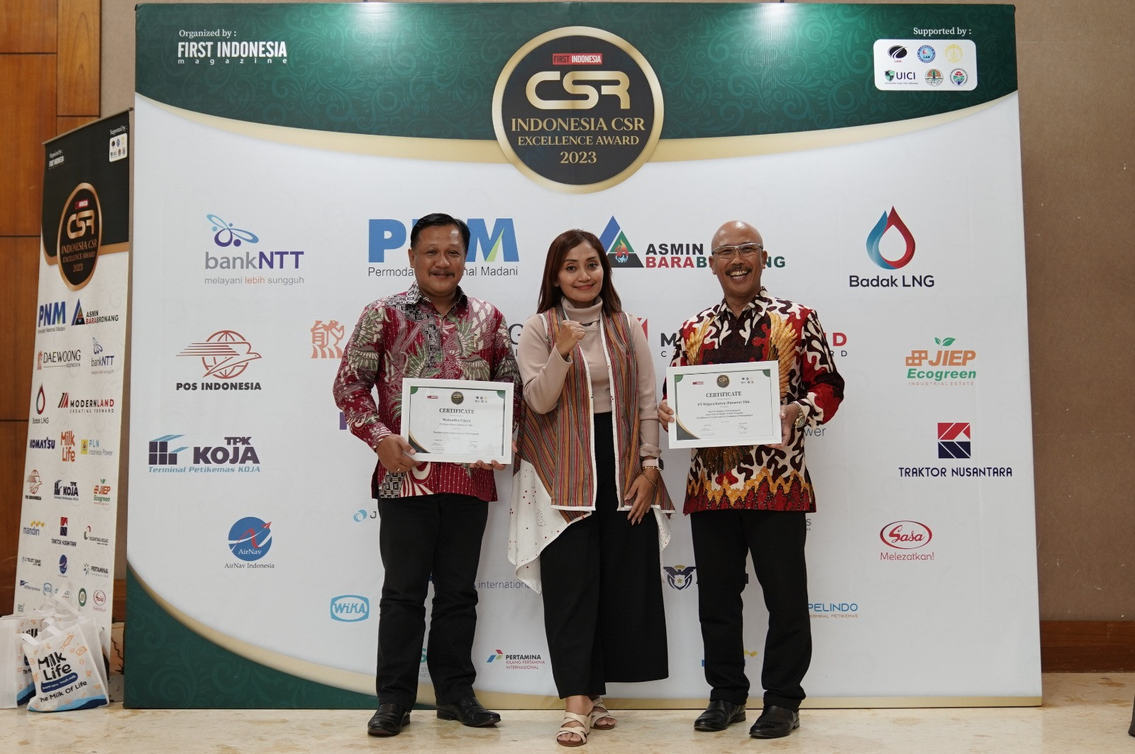 WIKA Received Award at The 2023 Indonesia CSR Excellence Award Image