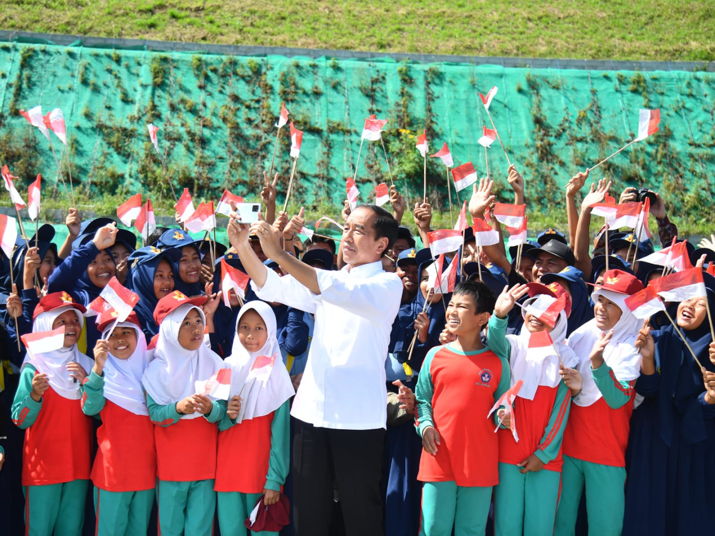 Diresmikan Presiden Jokowi, Ini Rekam Jejak WIKA pada Proyek Tol Cisumdawu Image