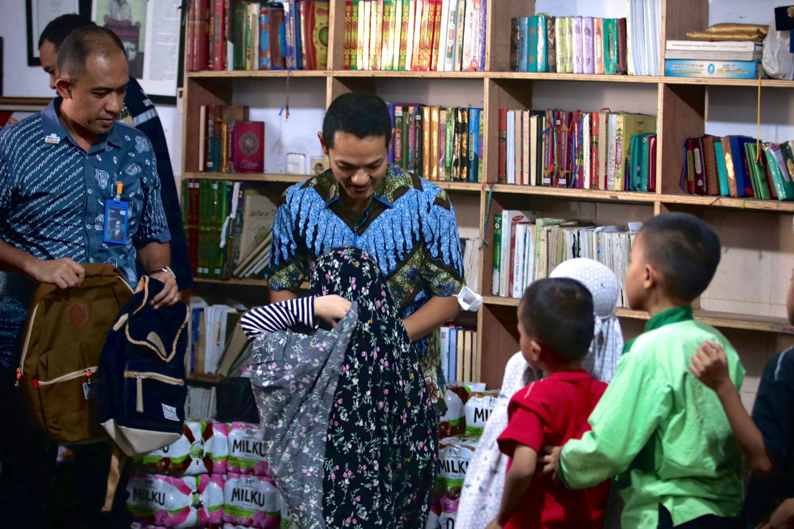 WIKA Dukung Pendidikan Anak Panti Asuhan Remaja Masa Depan Tebet Image