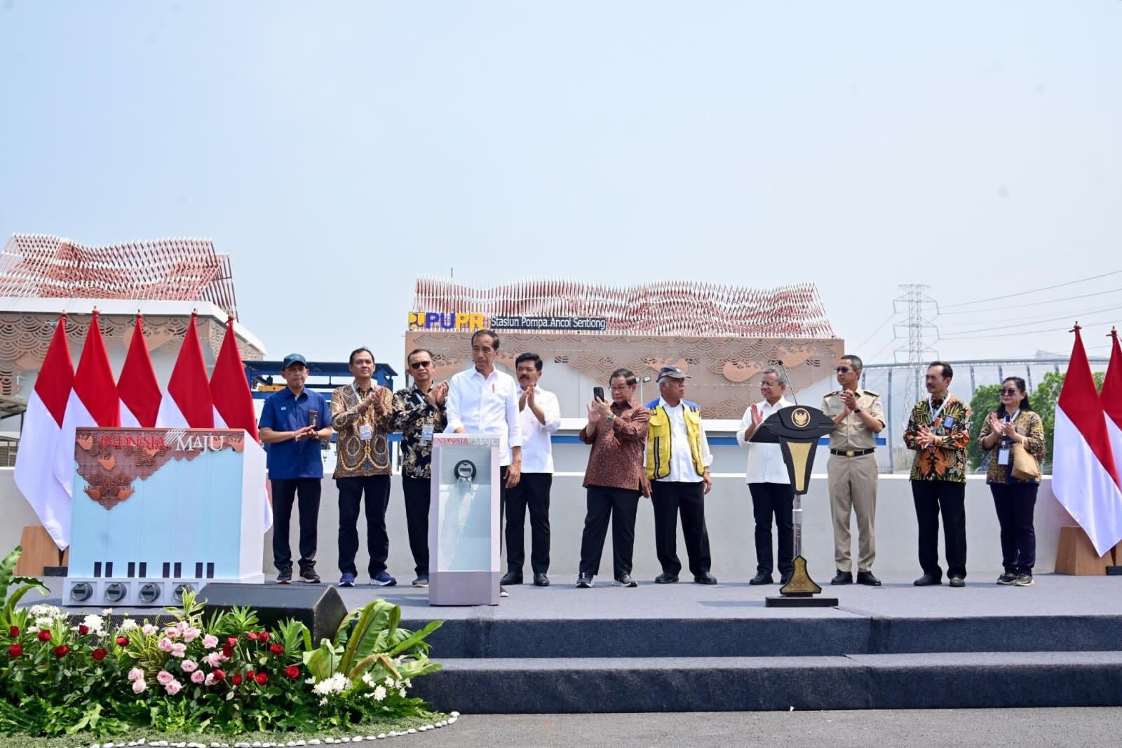 Presiden Jokowi Resmikan Stasiun Pompa Sentiong - Ancol Image