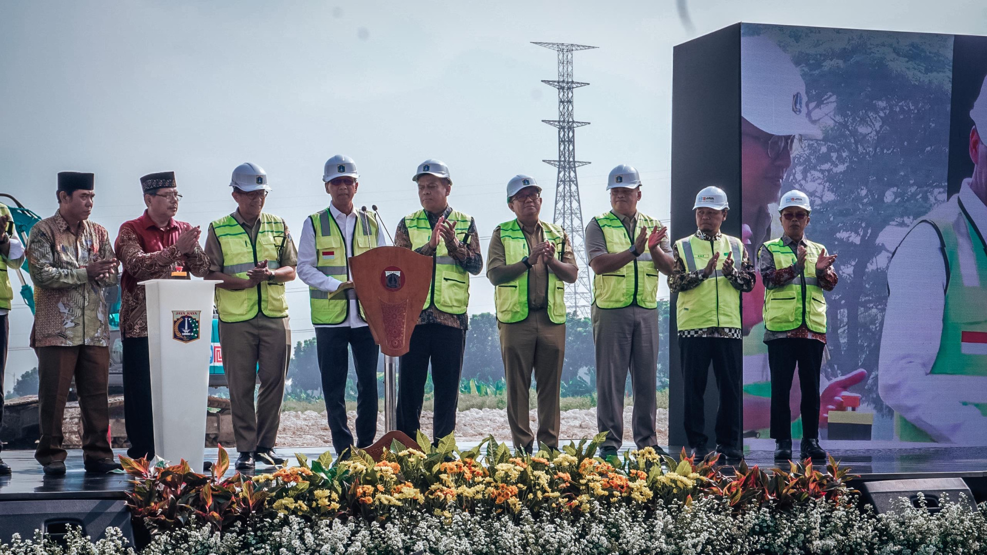 Groundbreaking Proyek Pengolahan Sampah Terbesar di Jakarta, WIKA Siap Dukung Pemprov Jakarta Reduksi Sampah 2.500 Ton/ Hari Image