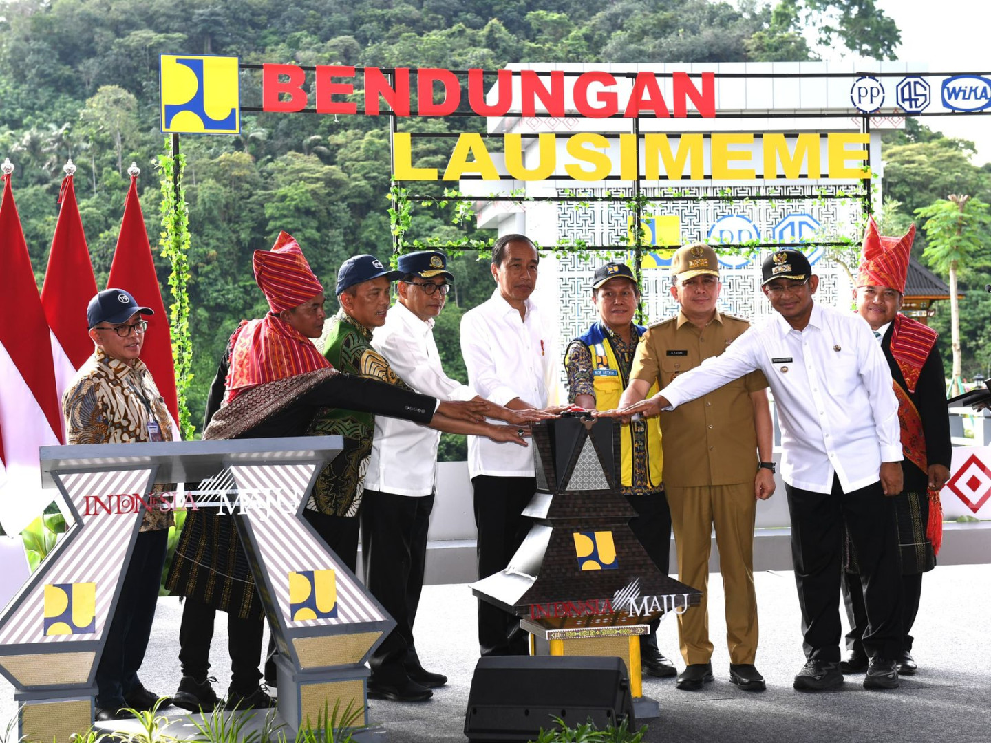 Reduksi Banjir dan Tingkatkan Konektivitas, Presiden Jokowi Resmikan 2 Proyek Strategis WIKA di Sumatera Image
