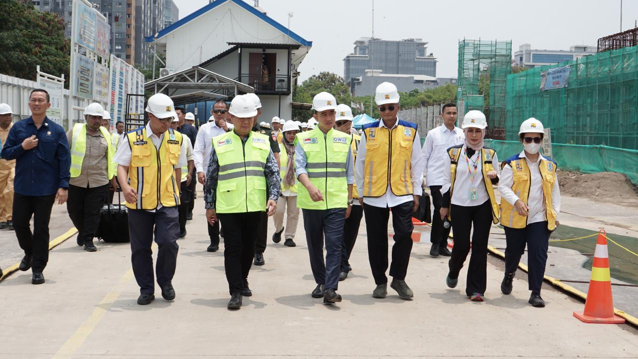 Wapres Gibran Tinjau Proyek WIKA, Tekankan Rampung Tepat Waktu Dengan Kualitas Terbaik Image