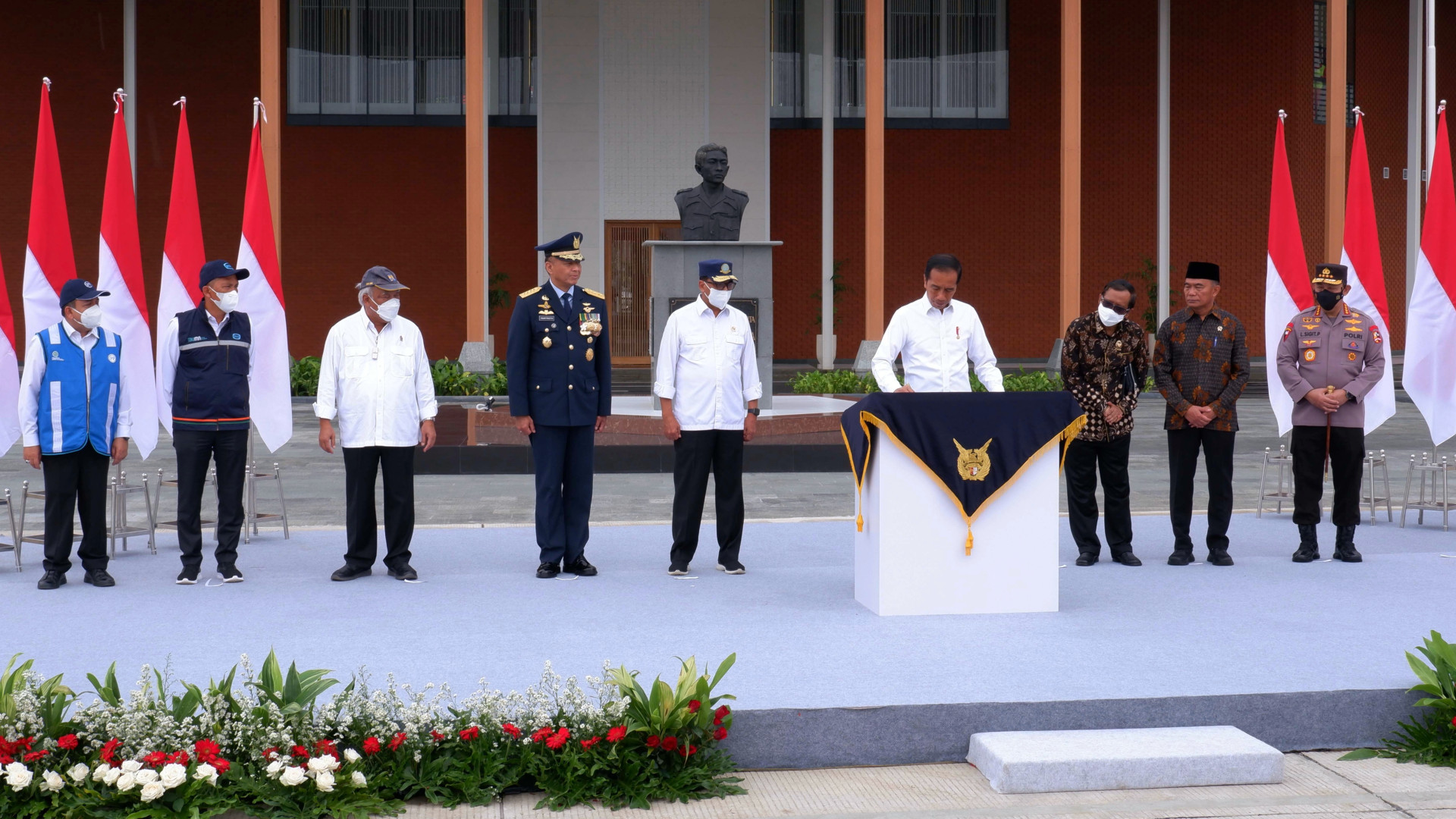 Indonesian President Joko Widodo Inaugurates the Halim Perdanakusuma Airport Revitalization Project Image